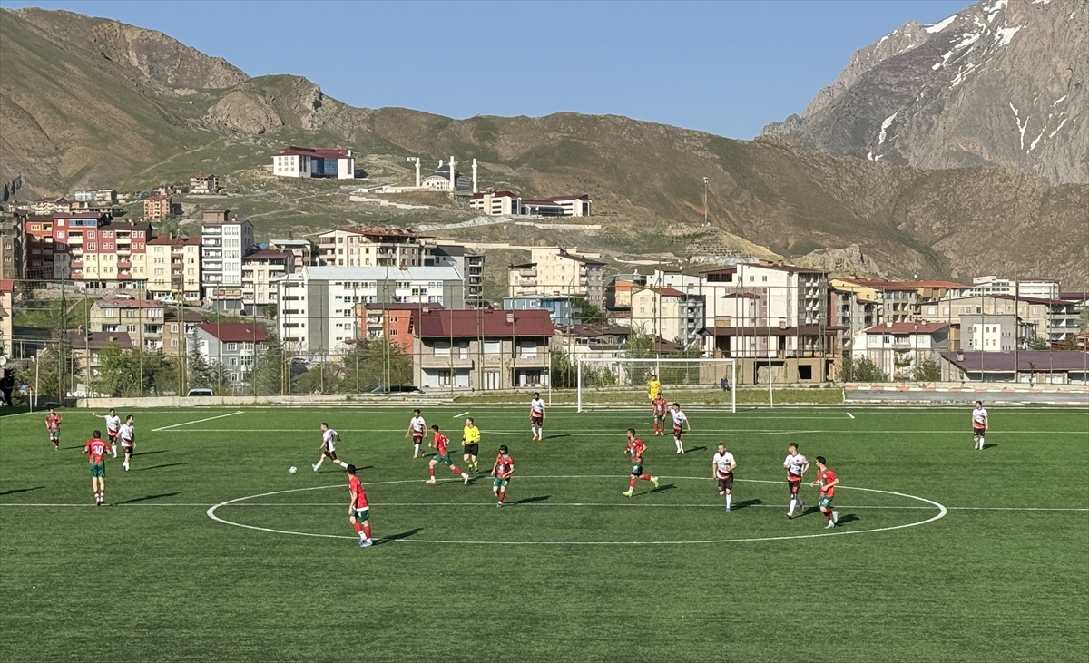 Hakkari 1. Amatör Lig'de Durankayaspor şampiyon oldu