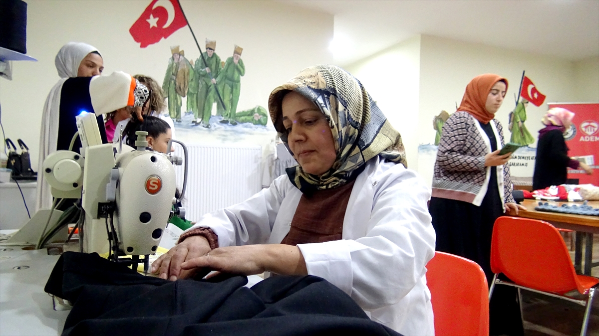 Kars'ta Aile Destek Merkezi kadınlara meslek edinme ve gelir imkanı sunuyor