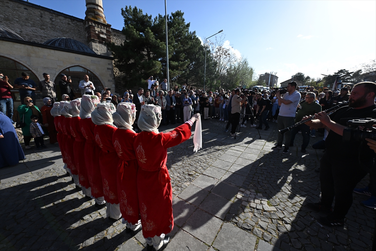 “Turistik Diyarbakır Ekspresi”nin yolcuları Elazığ'ı gezdi