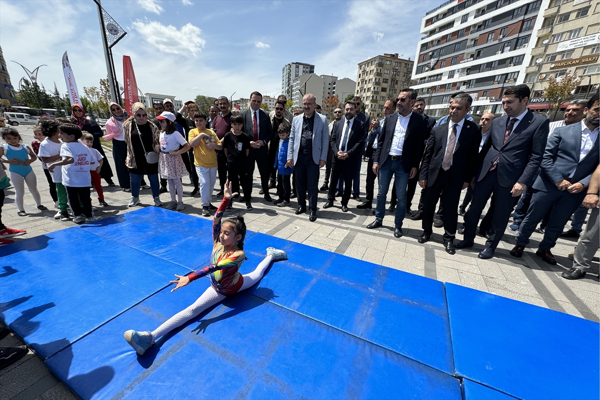 Elazığ, Siirt ve Bingöl'de 19 Mayıs Atatürk'ü Anma, Gençlik ve Spor Bayramı kutlandı