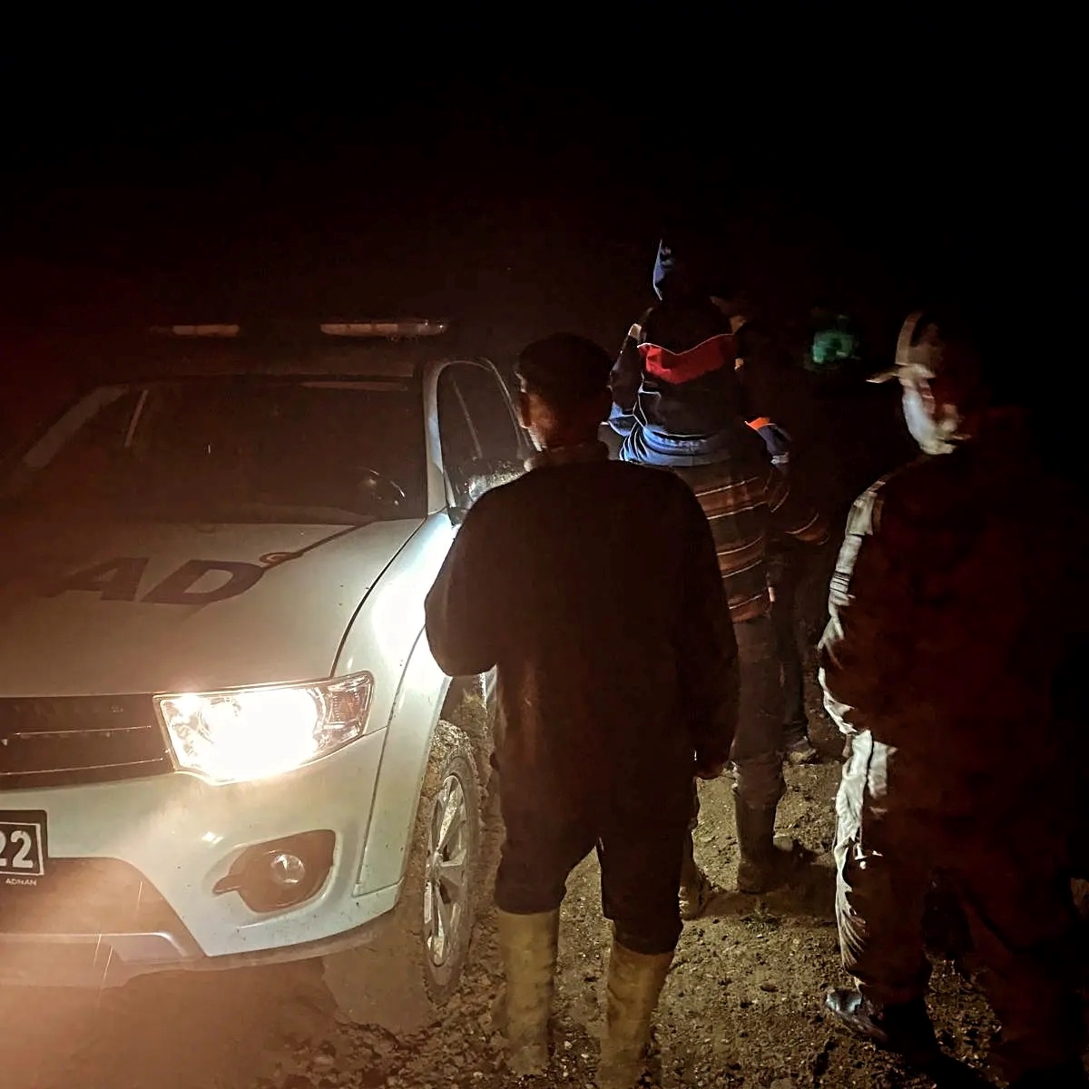 Erzincan'da sağanak nedeniyle yaylada mahsur kalan 6 kişiyi AFAD kurtardı