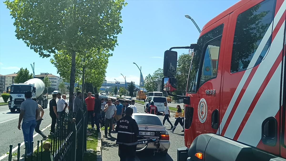 Malatya'daki trafik kazasında 2 kişi yaralandı