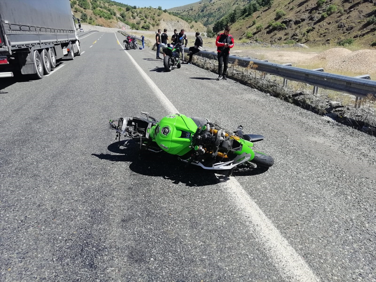 Elazığ'da devrilen motosikletin sürücüsü öldü