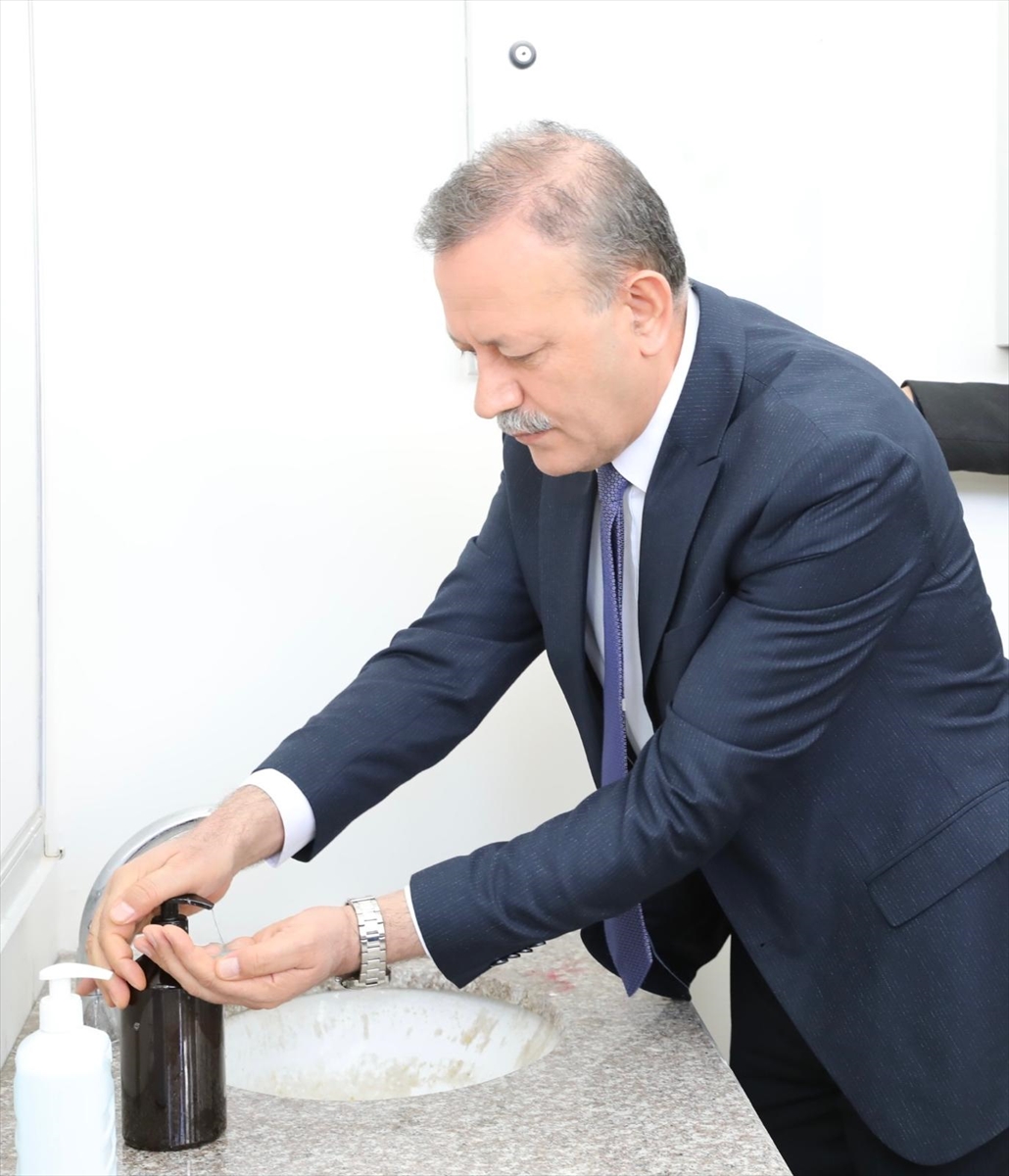 Bitlis'te Van Gölü suyundan üretilen sabun markaya dönüştü