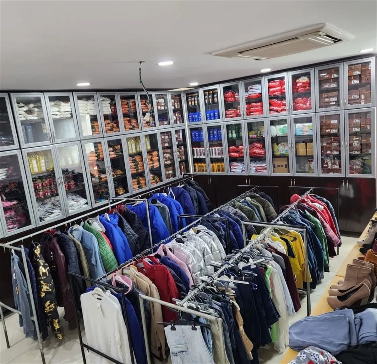 Elazığ'da ihtiyaç sahibi hükümlüler ve aileleri sosyal market ve butik mağazadan ihtiyaçlarını karşılıyor