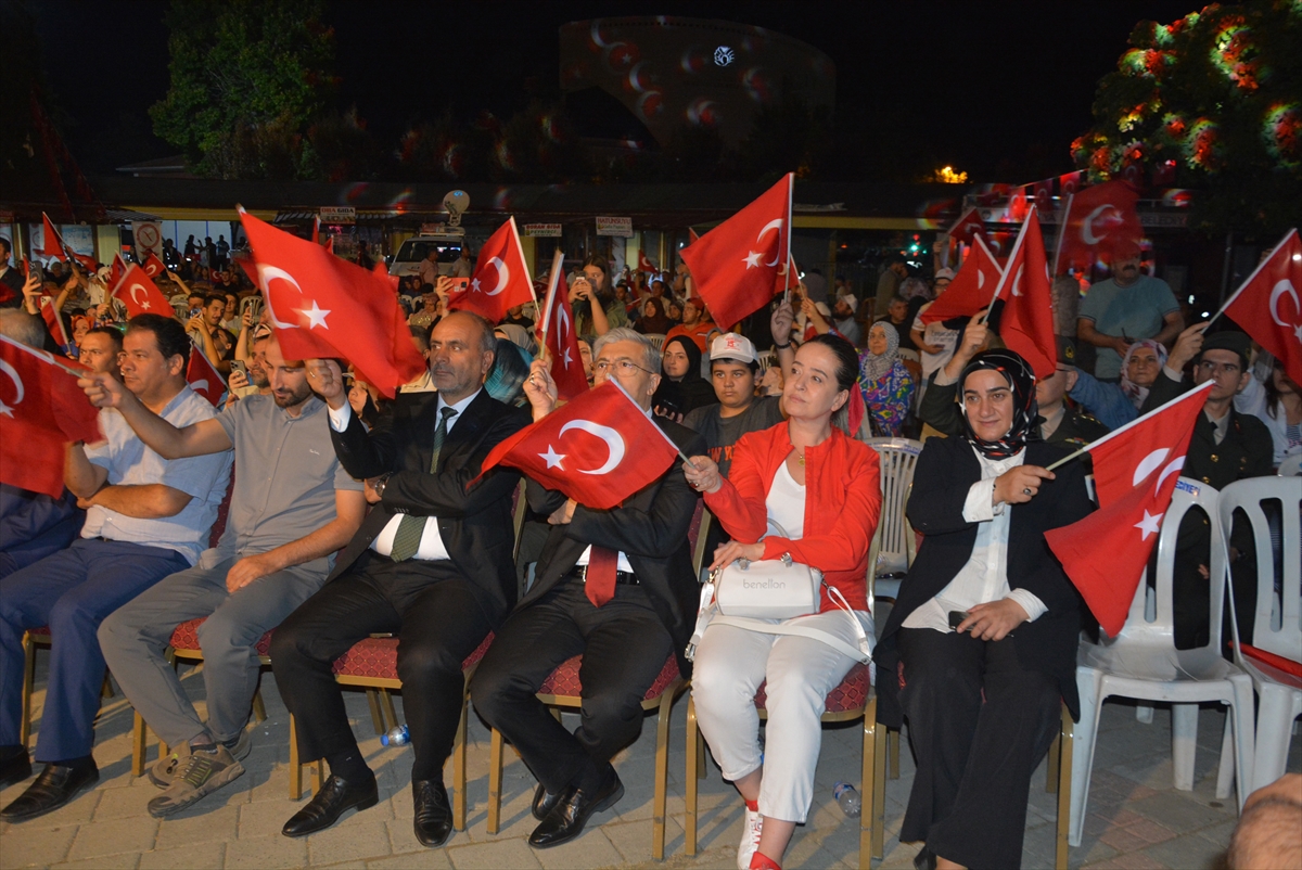 Darende ve Doğanşehir'de 15 Temmuz Demokrasi ve Milli Birlik Günü etkinlikleri düzenlendi