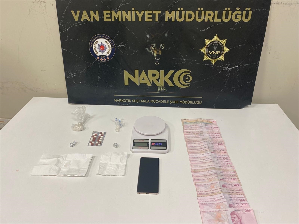 Van'da uyuşturucu operasyonlarında 18 şüpheli yakalandı