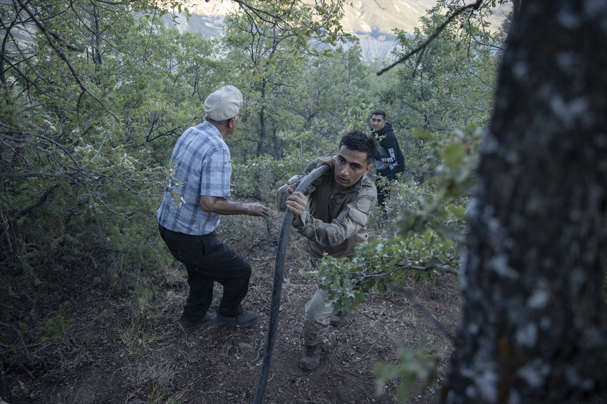 GÜNCELLEME – Tunceli'de ormanlık alanda çıkan yangın söndürüldü